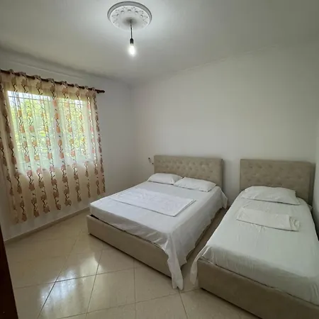 Apartment Kameri Hamallaj