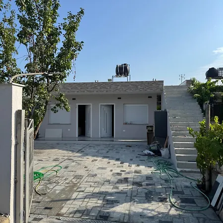 Kameri Apartment *