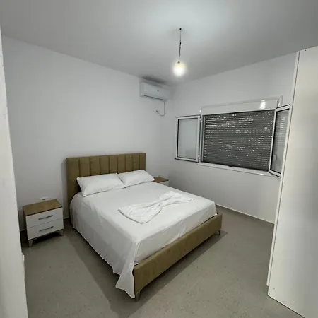 Kameri Apartment Hamallaj